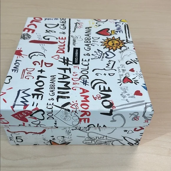 Dolce & Gabbana Black and White Logo Sneakers, new in box. Dust bag included - Picture 13 of 14